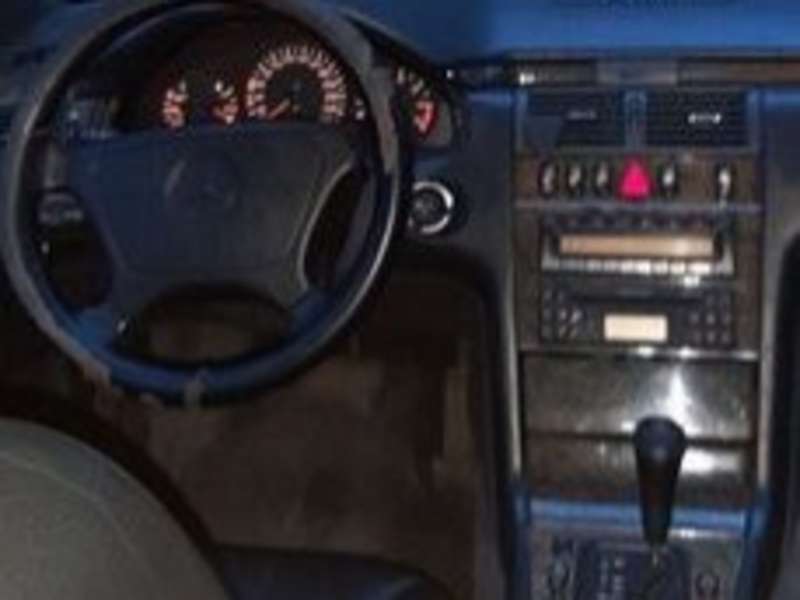 Mercedes E 280, 1997 il, 2.8 L, 330 000 km