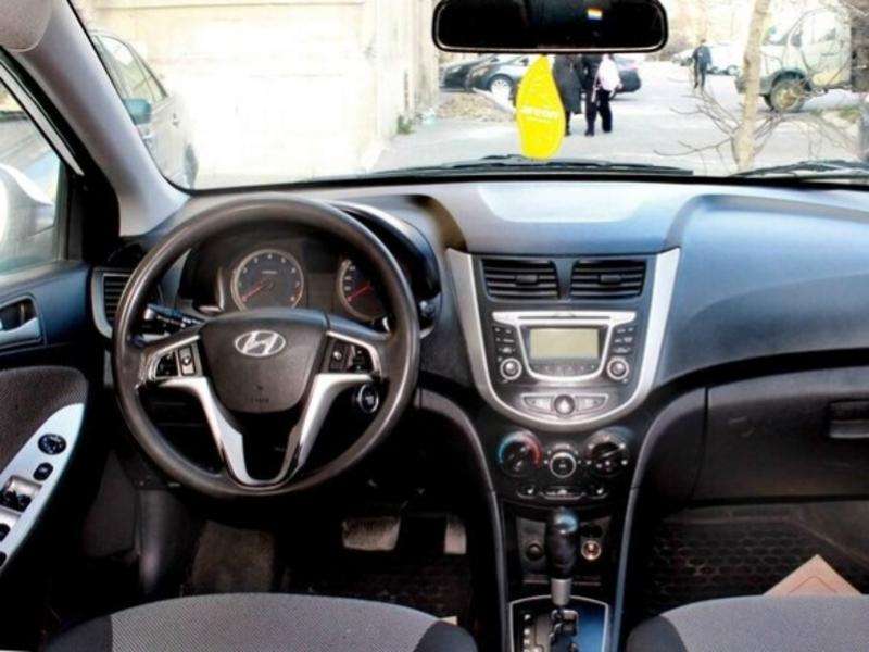 Hyundai Accent, 2011 il, 1.6 L, 225 475 km