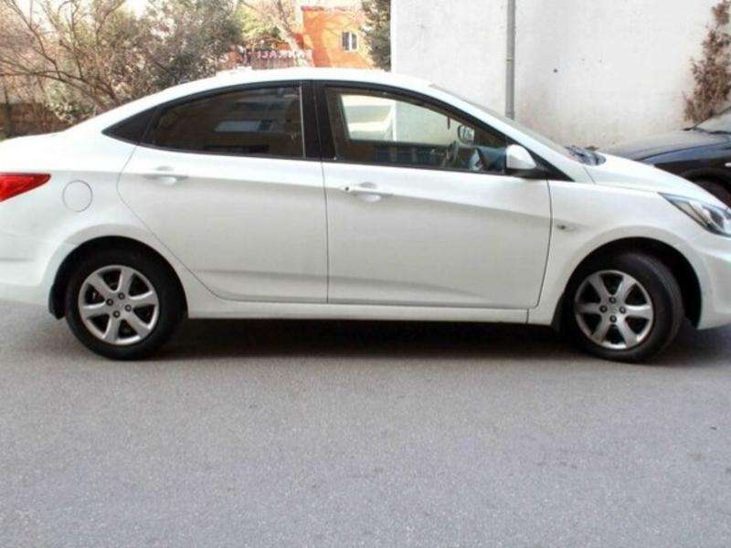 Hyundai Accent, 2011 il, 1.6 L, 225 475 km