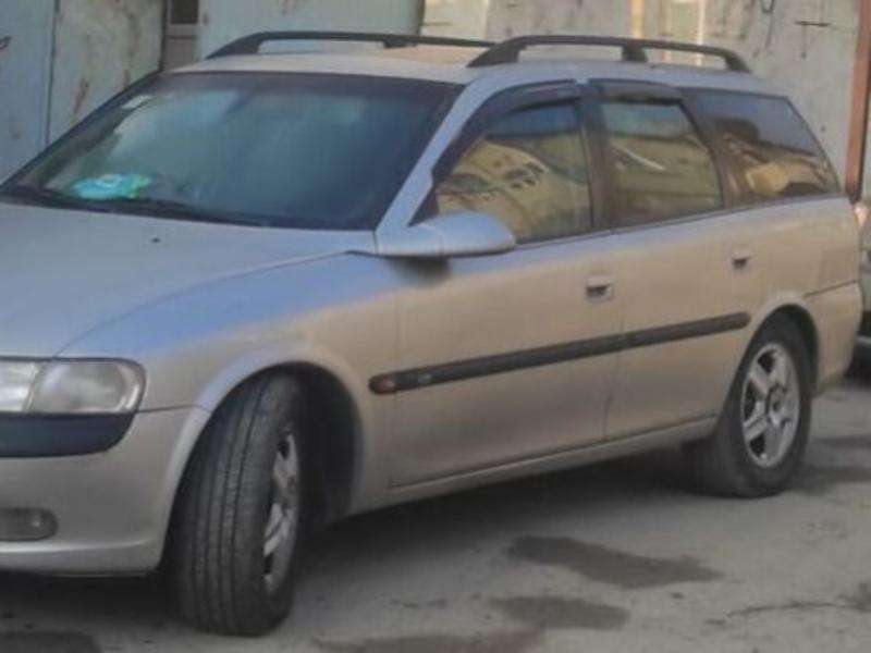 Opel Vectra, 1997 il, 2.0 L, 402 000 km