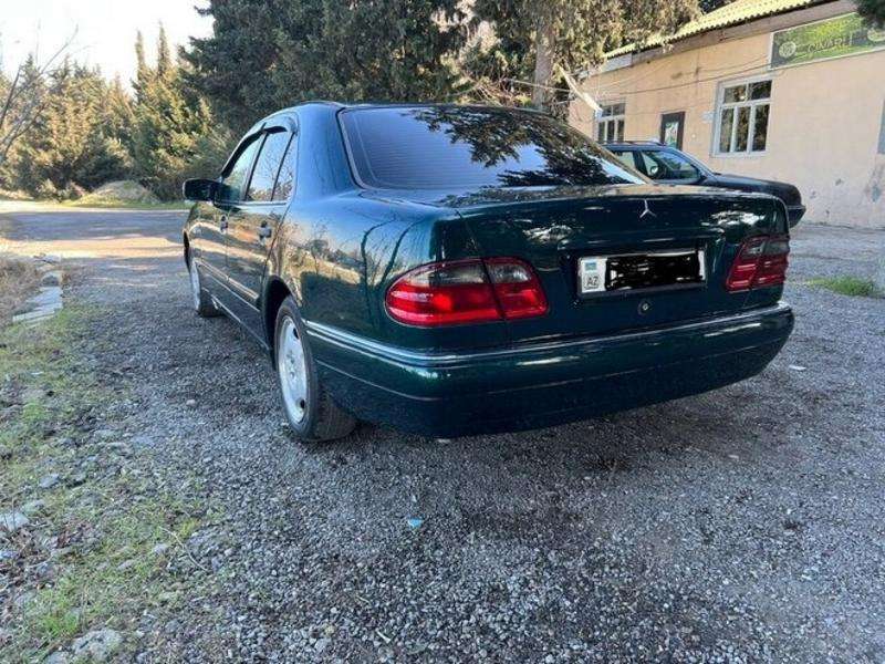 Mercedes E 300, 1996 il, 3.0 L, 288 000 km