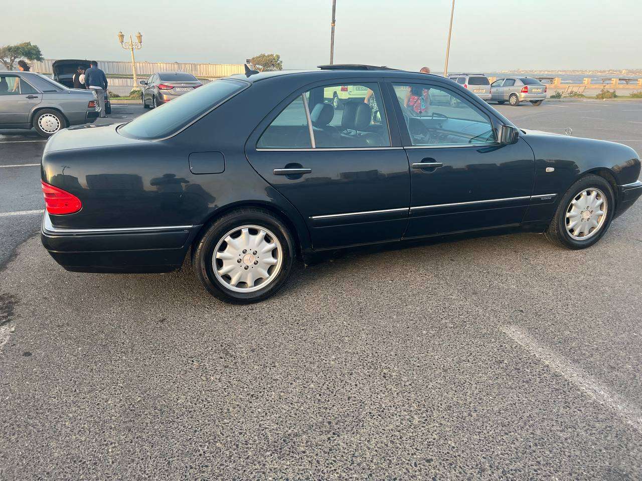 Mercedes E 280, 1998 il, 2.8 L, 335 000 km