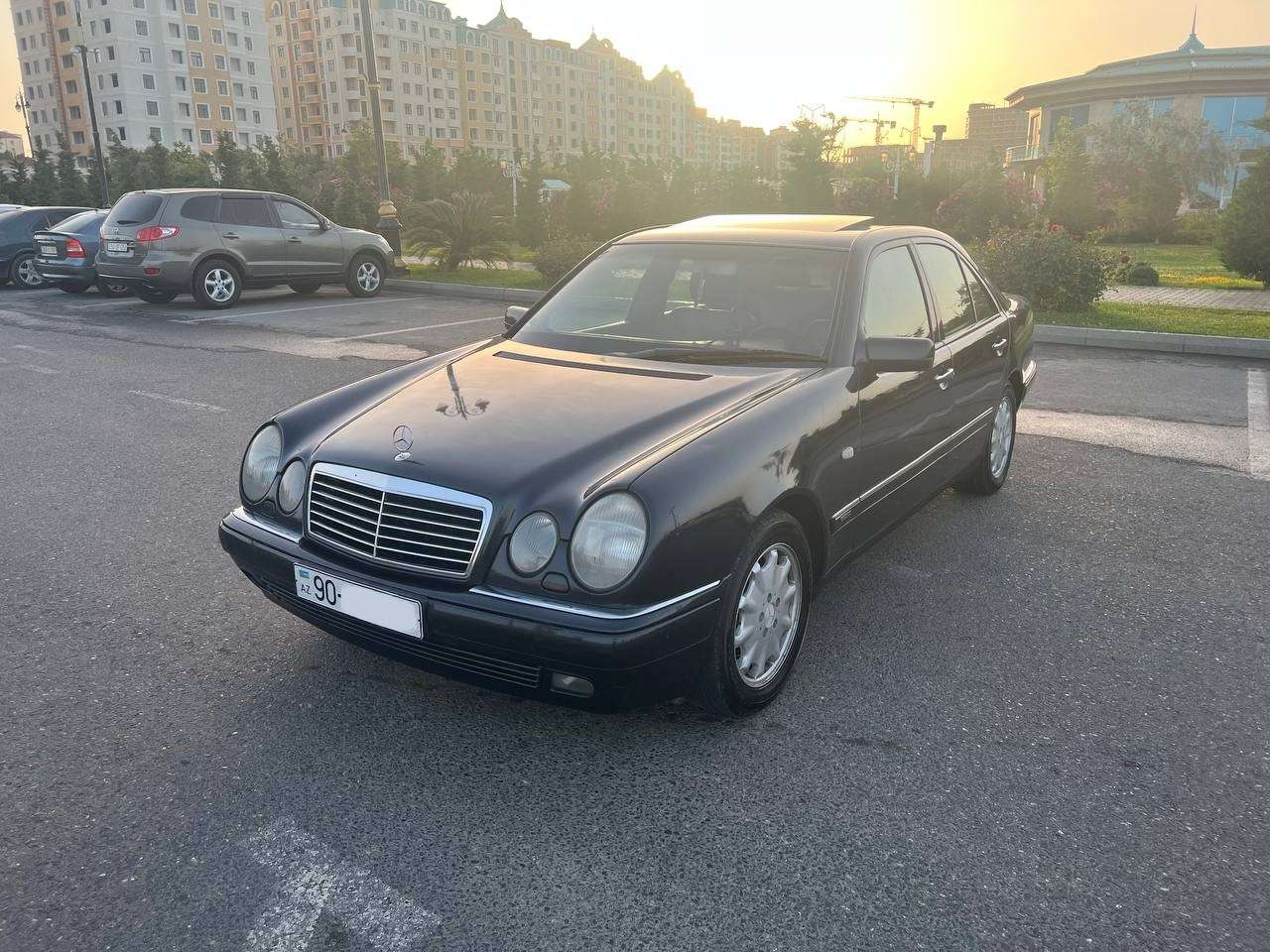 Mercedes E 280, 1998 il, 2.8 L, 335 000 km