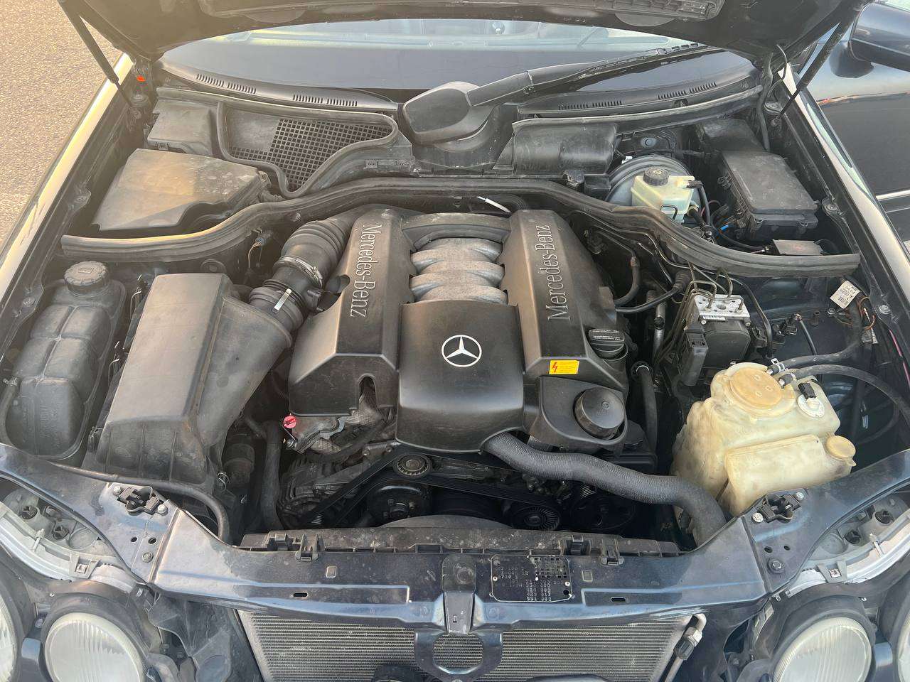 Mercedes E 280, 1998 il, 2.8 L, 335 000 km