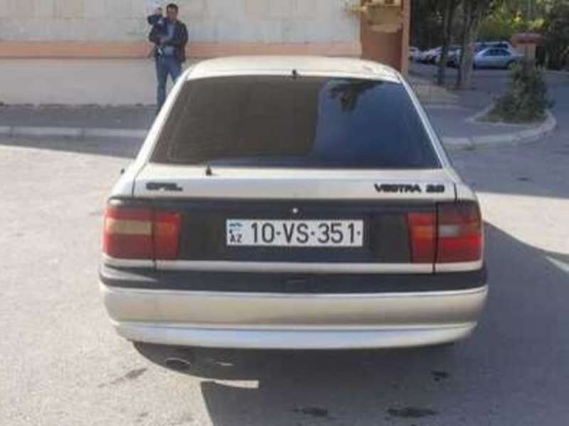 Opel Vectra, 1993 il, 2.0 L, 352 324 km