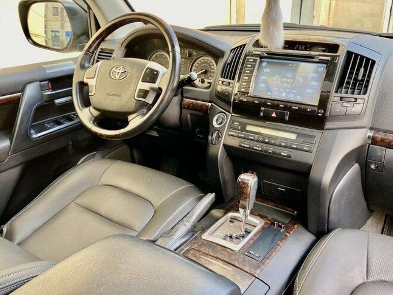 Toyota Land Cruiser, 2014 il, 4.0 L, 80 000 km