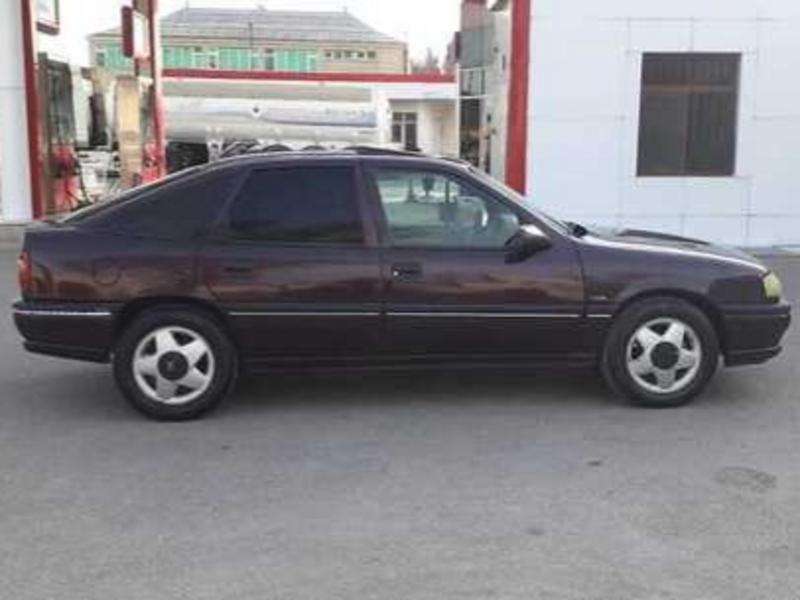 Opel Vectra, 1995 il, 2.0 L, 235 455 km