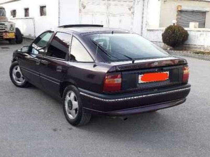 Opel Vectra, 1995 il, 2.0 L, 235 455 km