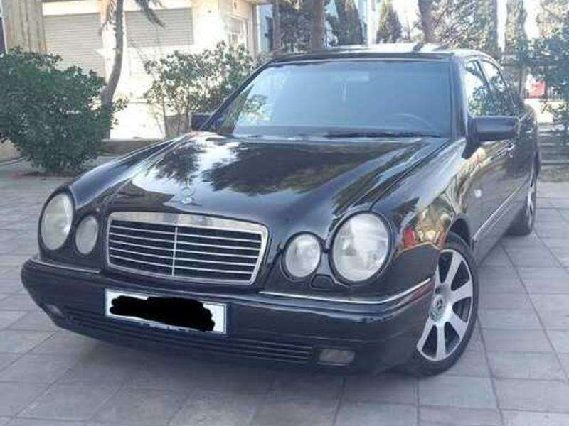 Mercedes E 240, 1998 il, 2.4 L, 321 526 km