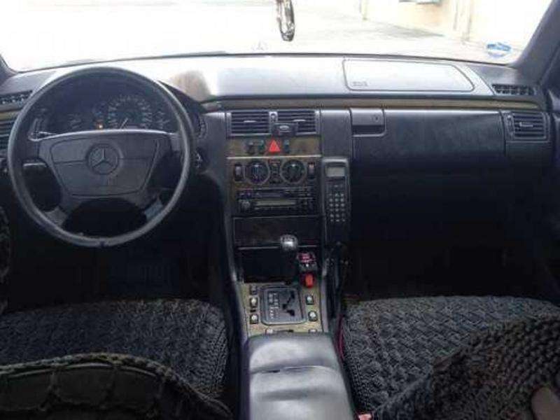 Mercedes E 240, 1998 il, 2.4 L, 321 526 km