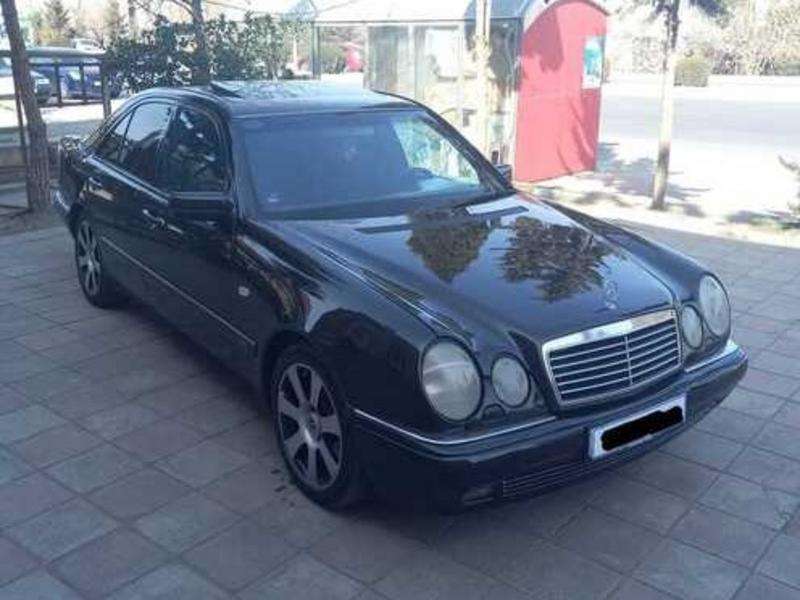 Mercedes E 240, 1998 il, 2.4 L, 321 526 km