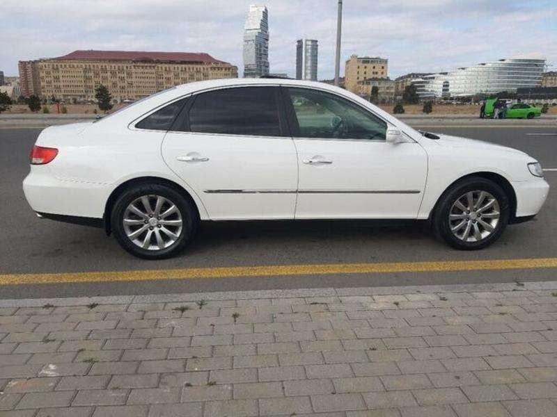 Hyundai Grandeur, 2009 il, 2.7 L, 206 000 km