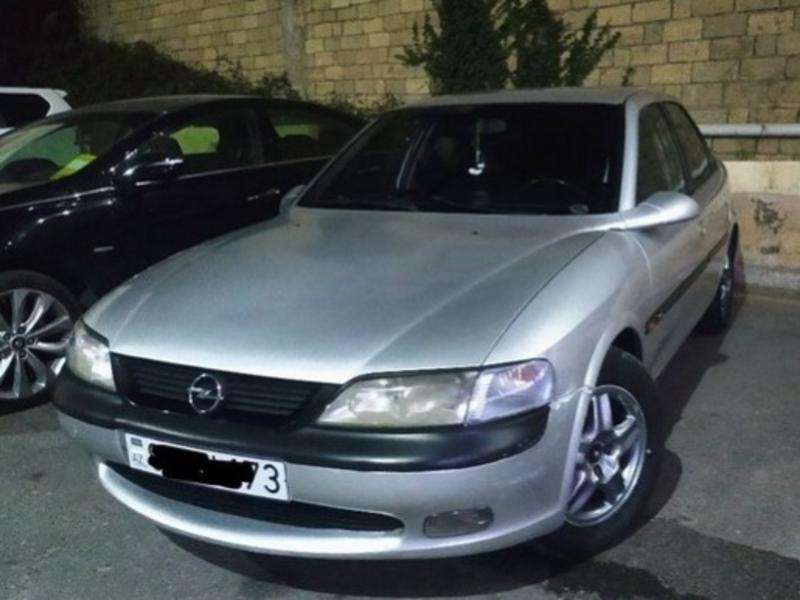 Opel Vectra, 1997 il, 1.8 L, 374 000 km