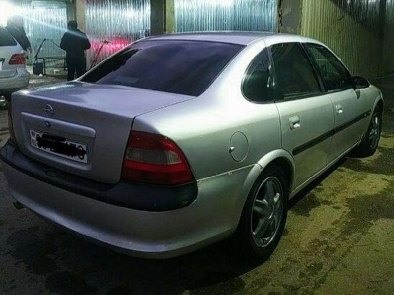 Opel Vectra, 1997 il, 1.8 L, 374 000 km