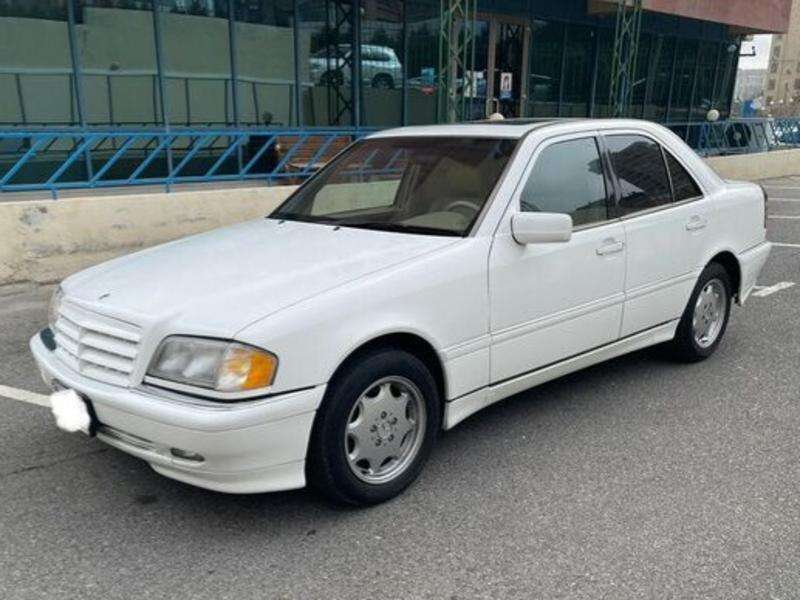 Mercedes C 230, 1998 il, 2.3 L, 379 952 km