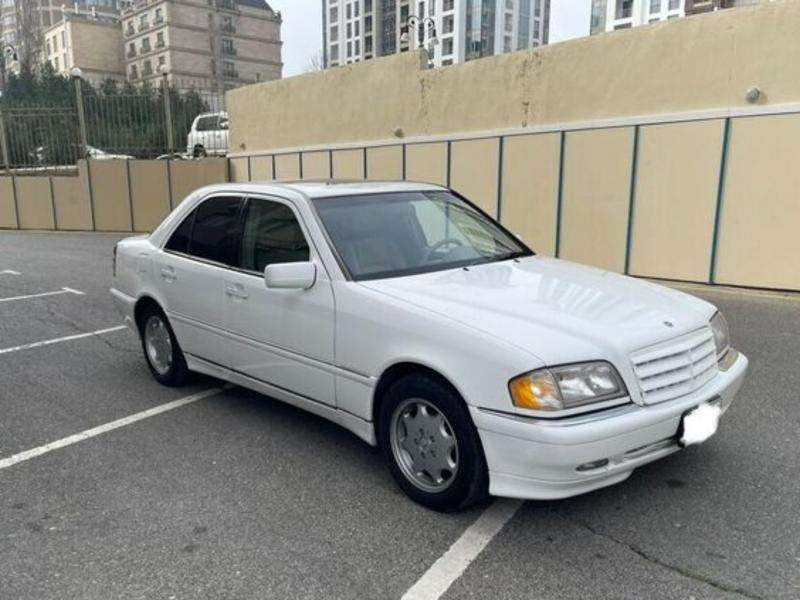 Mercedes C 230, 1998 il, 2.3 L, 379 952 km