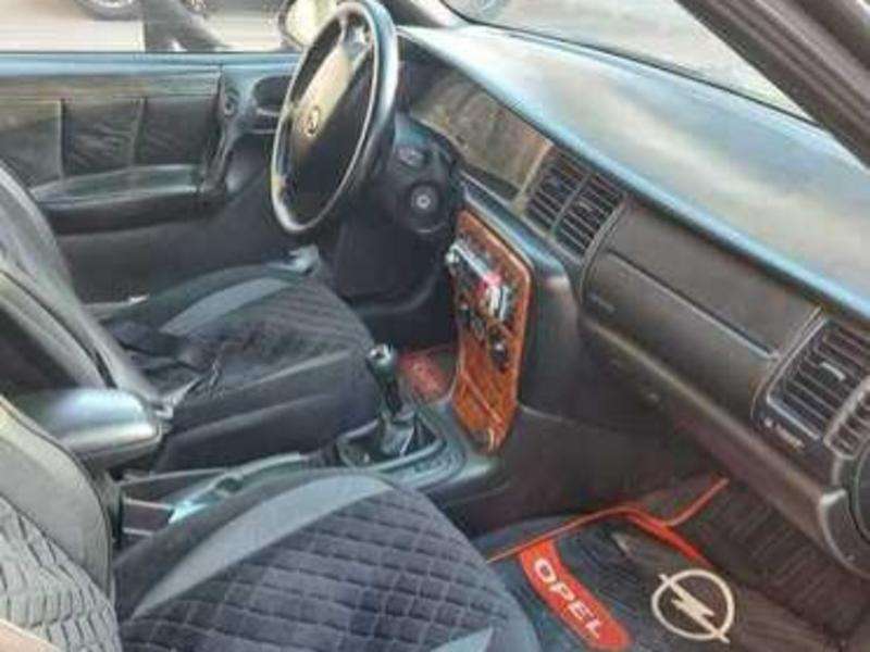 Opel Vectra, 1996 il, 2.0 L, 367 000 km