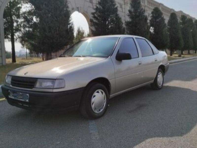 Opel Vectra, 1990 il, 1.6 L, 440 000 km