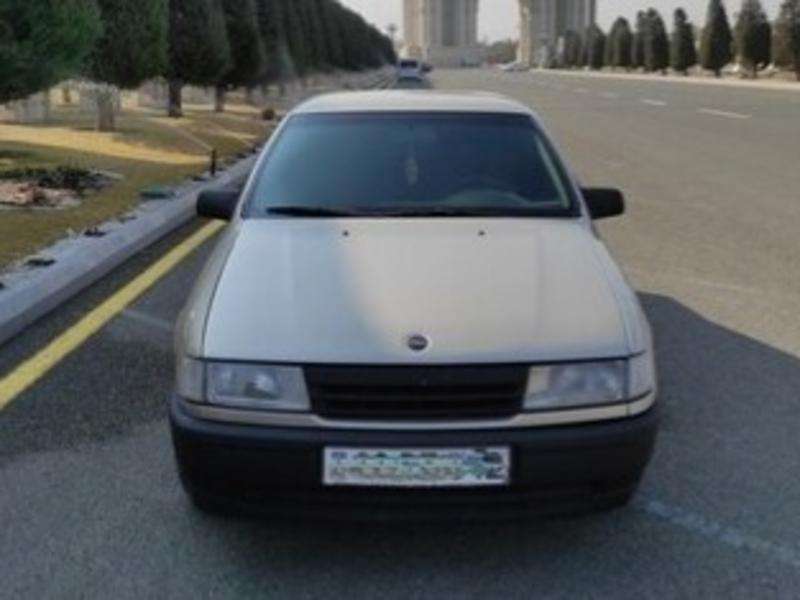Opel Vectra, 1990 il, 1.6 L, 440 000 km