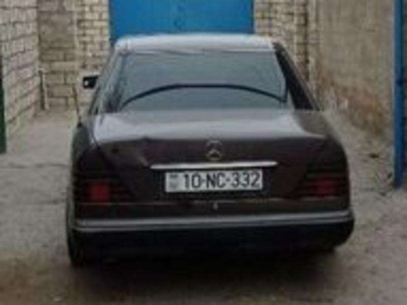 Mercedes 307 D, 1994 il, 3.0 L, 249 997 km