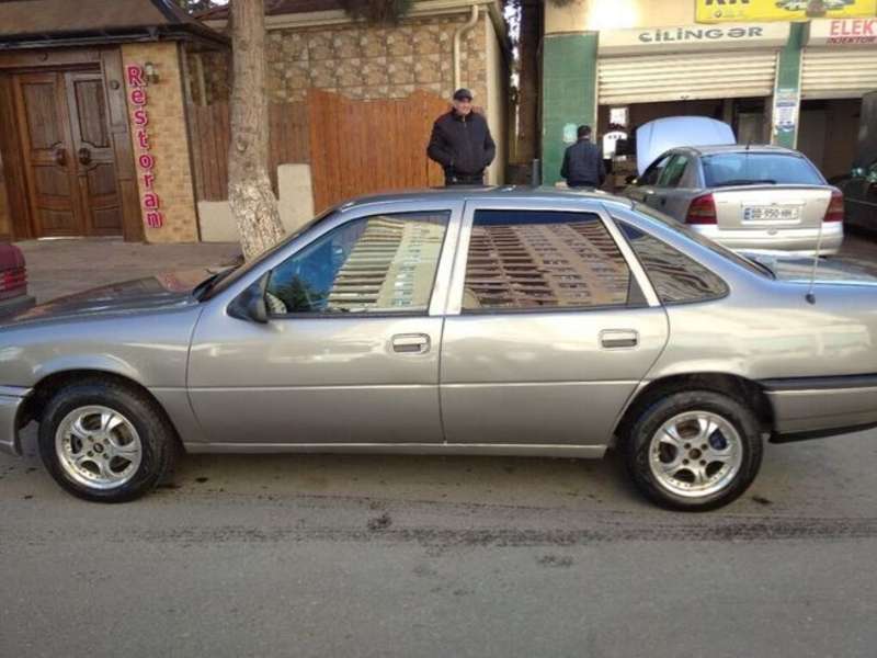 Opel Vectra, 1991 il, 2.0 L, 28 000 km