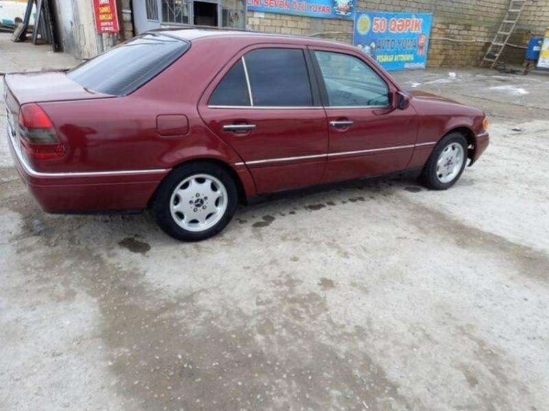 Mercedes C 180, 1995 il, 1.8 L, 238 000 km