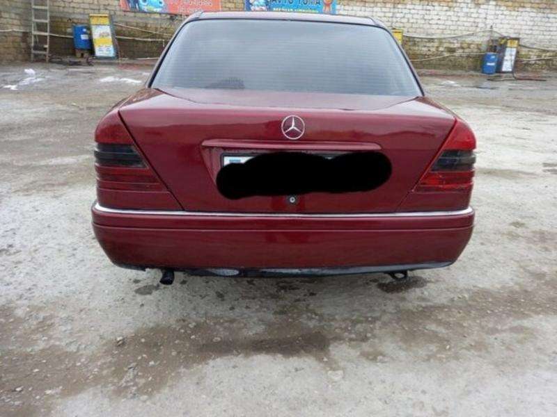 Mercedes C 180, 1995 il, 1.8 L, 238 000 km