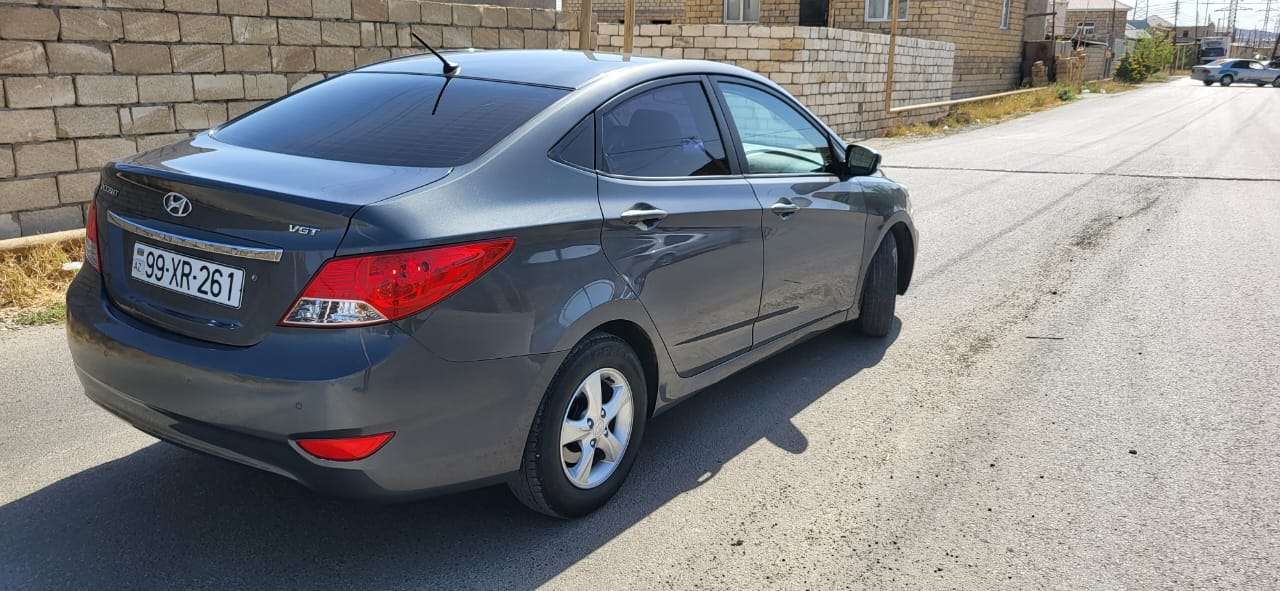 Hyundai Accent, 2011 il, 1.6 L, 64 000 km