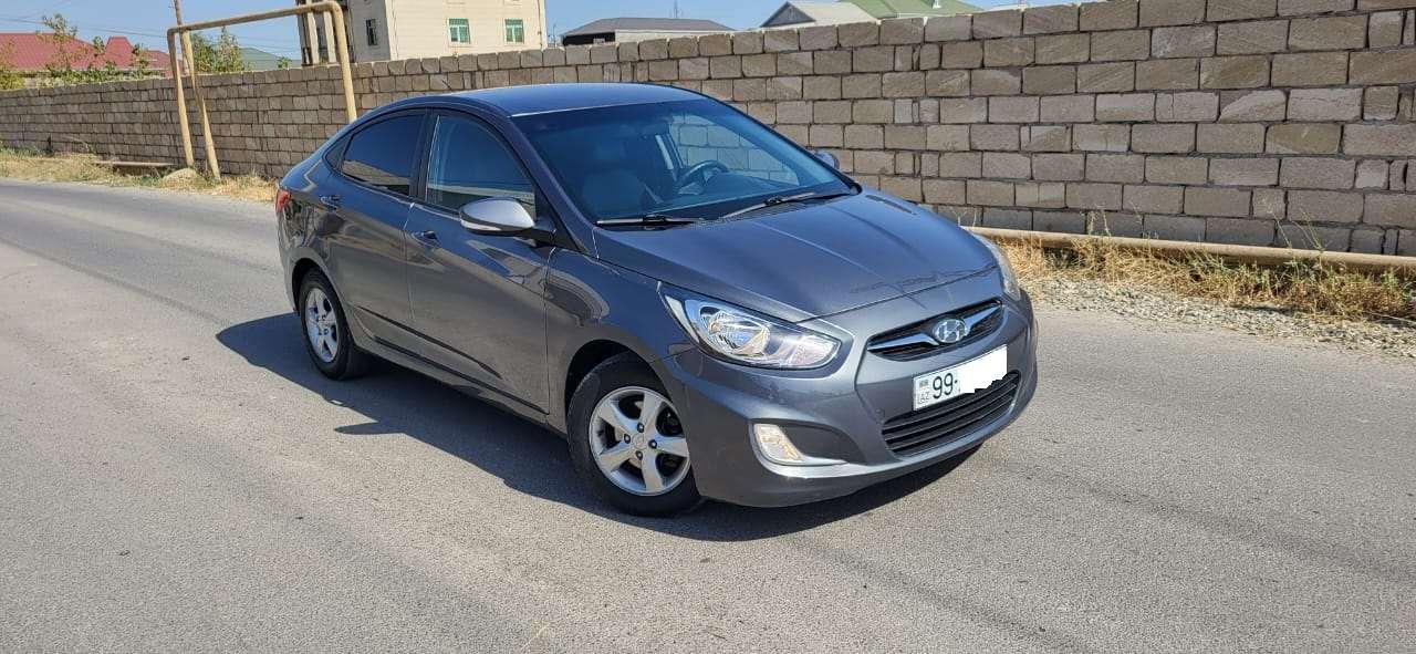 Hyundai Accent, 2011 il, 1.6 L, 64 000 km