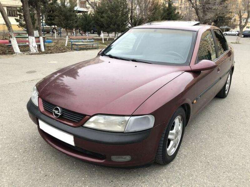 Opel Vectra, 1997 il, 2.5 L, 179 000 km