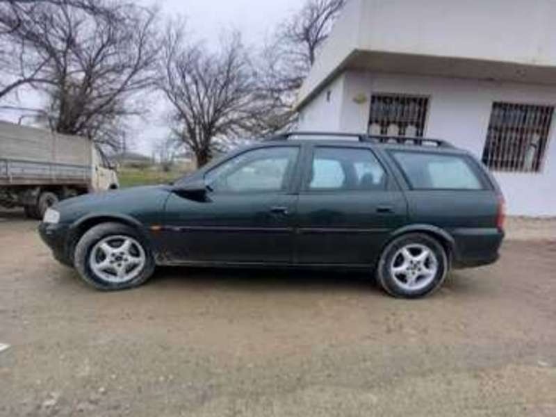 Opel Vectra, 1998 il, 2.0 L, 86 532 km
