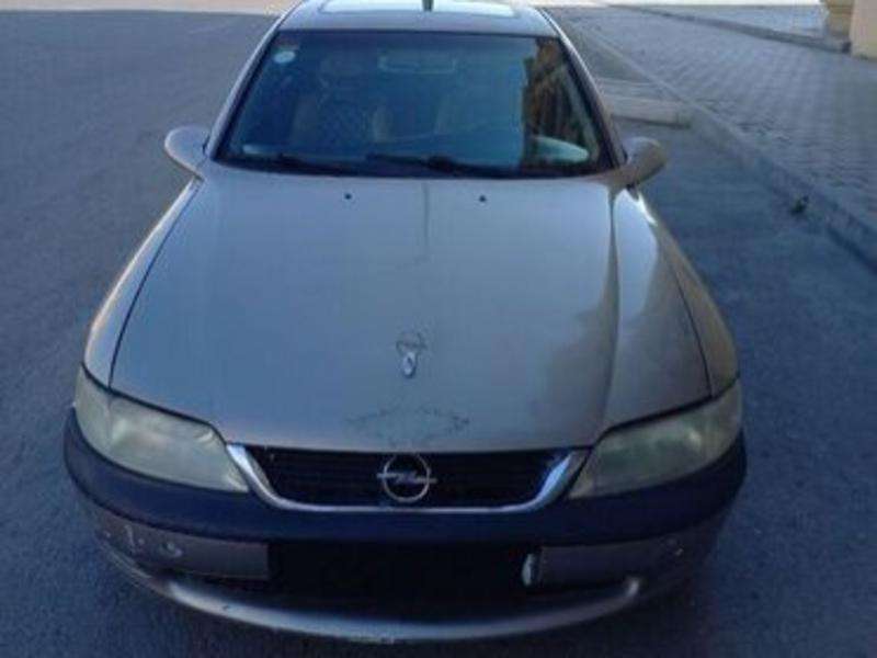 Opel Vectra, 1996 il, 1.8 L, 450 000 km