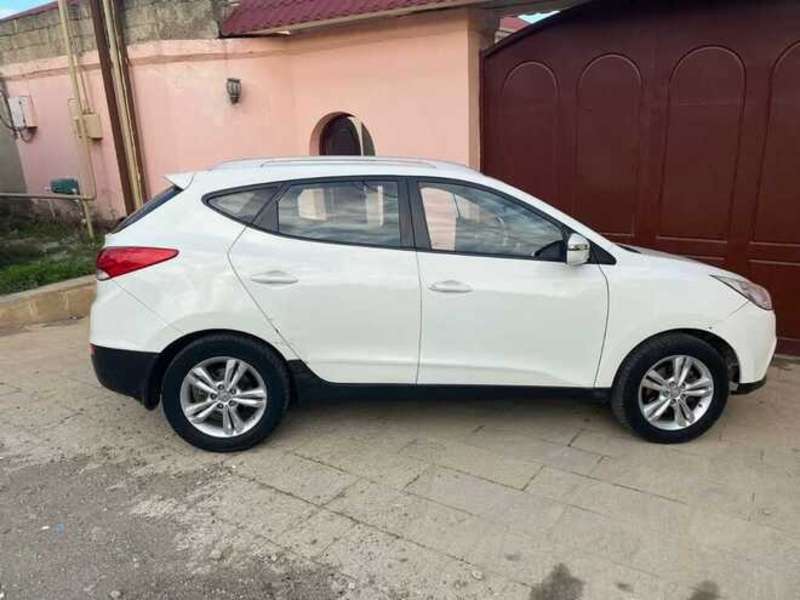 Hyundai ix35, 2011 il, 2.0 L, 190 000 km