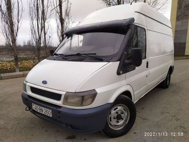 Ford Transit, 2001 il, 2.4 L, 400 000 km