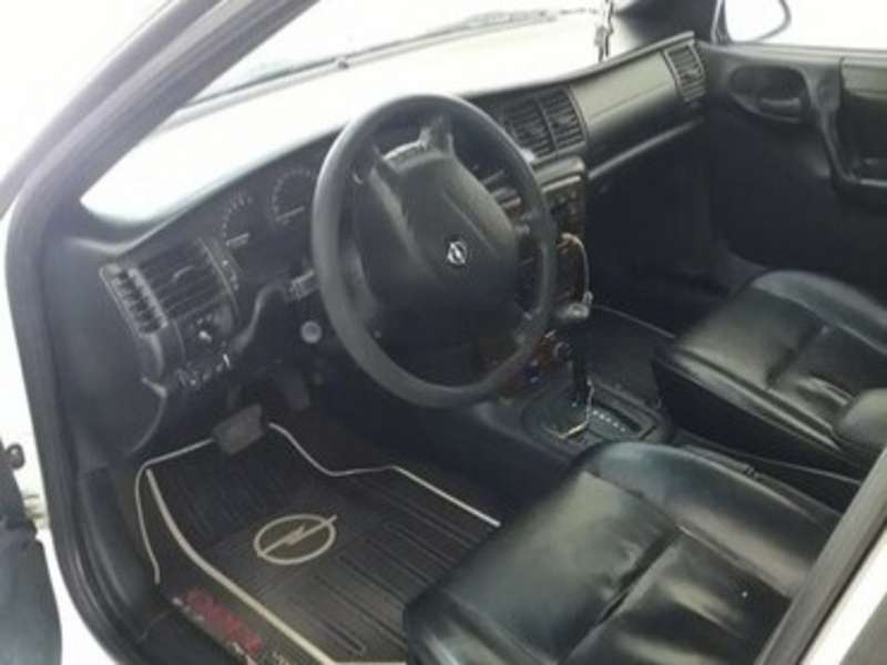 Opel Vectra, 1997 il, 2.0 L, 300 000 km