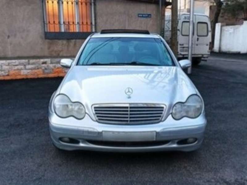 Mercedes C 240, 2000 il, 2.6 L, 399 117 km