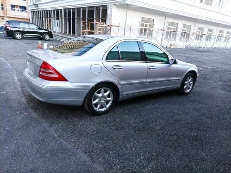 Mercedes C 240, 2000 il, 2.6 L, 399 117 km