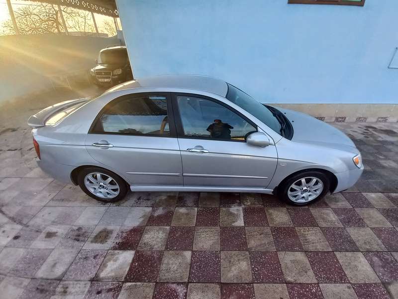 Kia Cerato, 2006 il, 1.6 L, 176 000 km