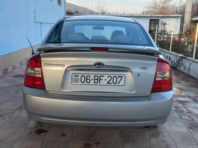 Kia Cerato, 2006 il, 1.6 L, 176 000 km