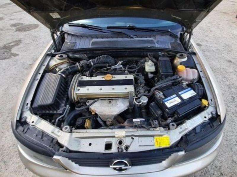 Opel Vectra, 1996 il, 2.0 L, 670 000 km