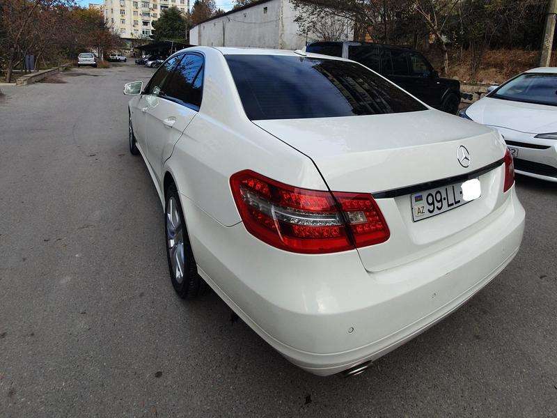 Mercedes E 250, 2009 il, 2.5 L, 238 295 km