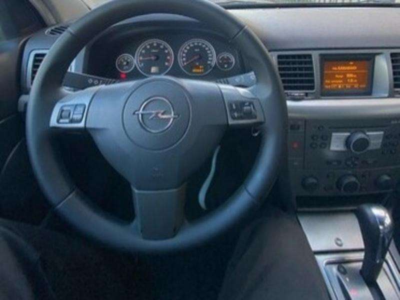 Opel Vectra, 2006 il, 2.2 L, 105 600 km
