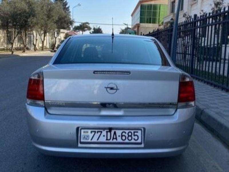 Opel Vectra, 2006 il, 2.2 L, 105 600 km