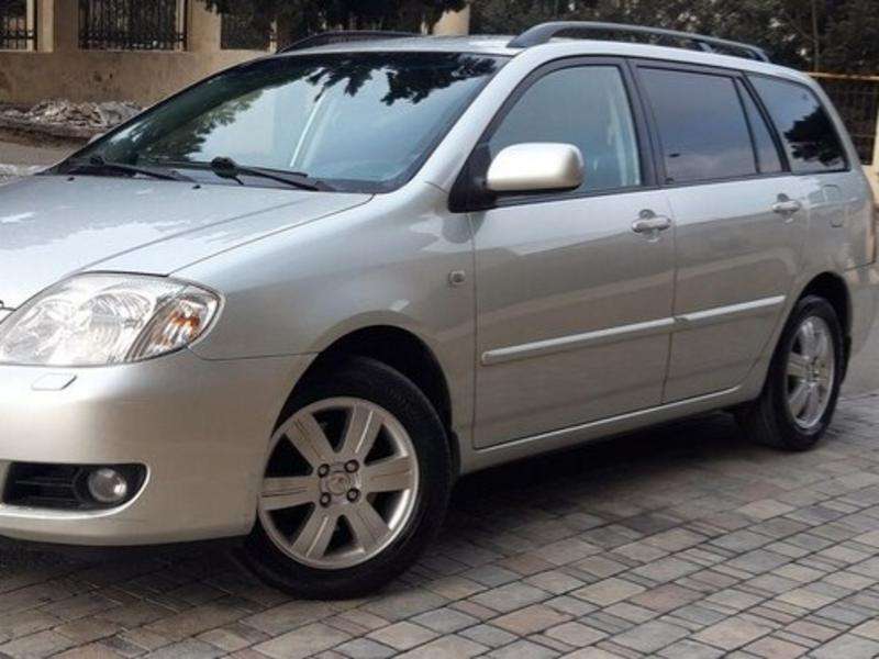 Toyota Corolla, 2005 il, 1.4 L, 100 000 km
