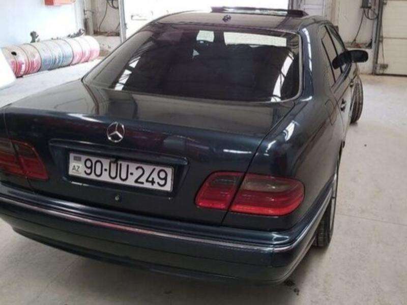 Mercedes E 270, 1999 il, 2.7 L, 470 000 km