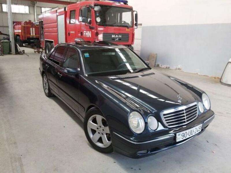 Mercedes E 270, 1999 il, 2.7 L, 470 000 km