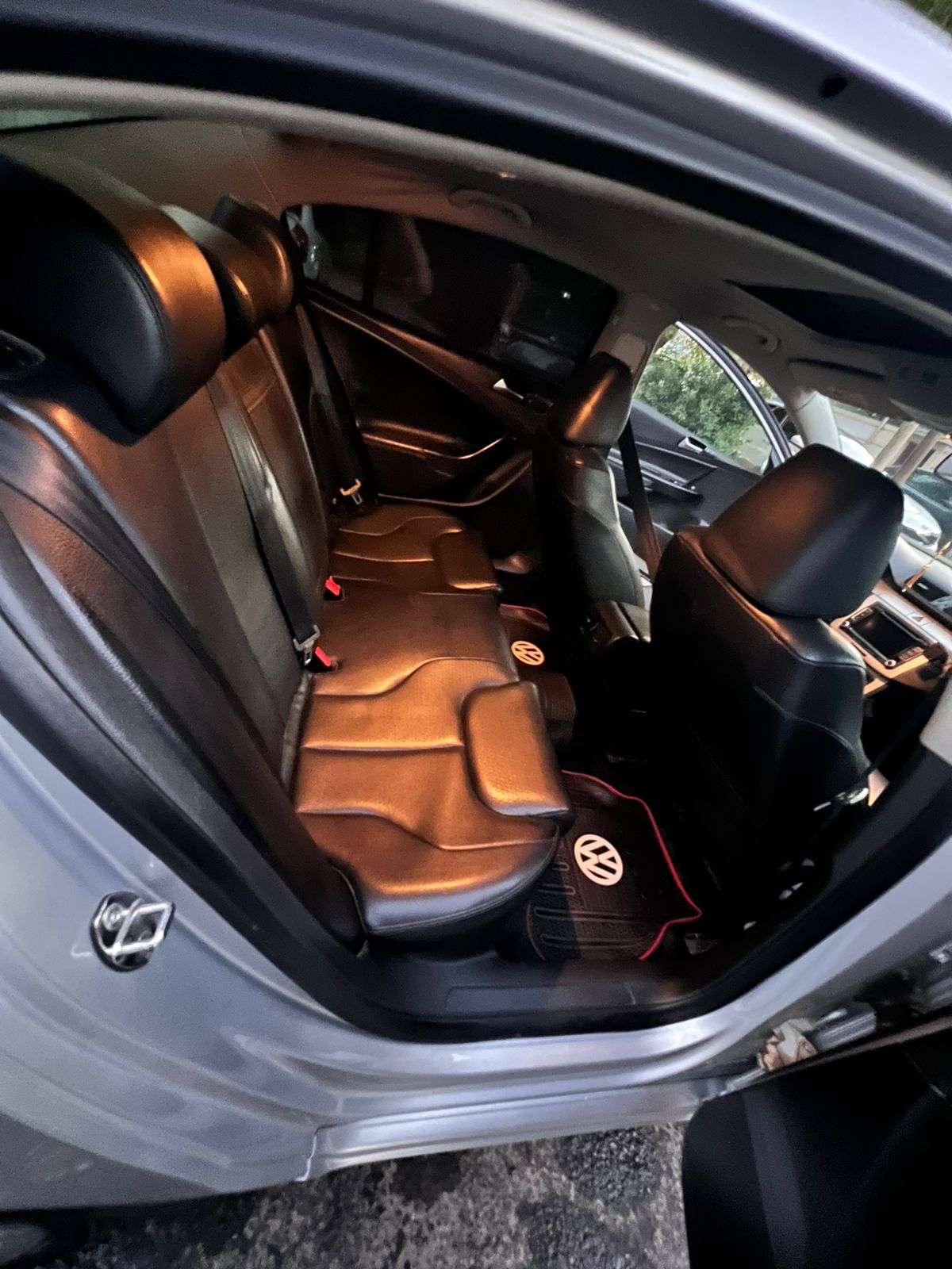 Volkswagen Passat, 2010 il, 2.0 L, 196 000 km