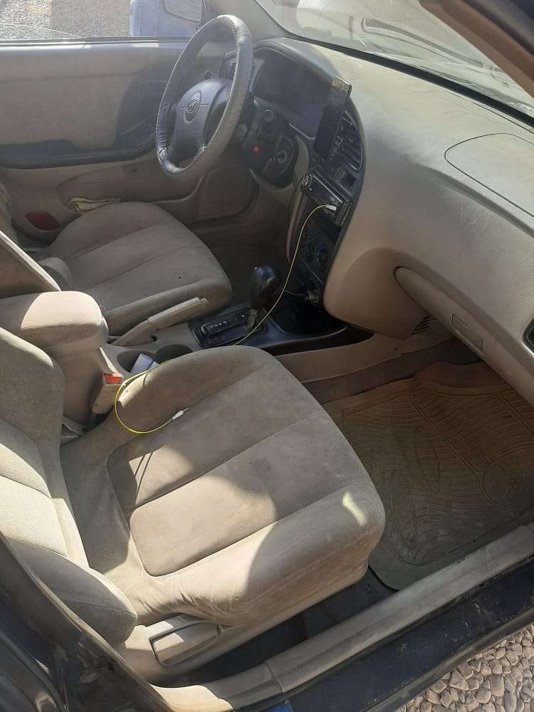 Hyundai Elantra, 2001 il, 2.0 L, 250 000 km