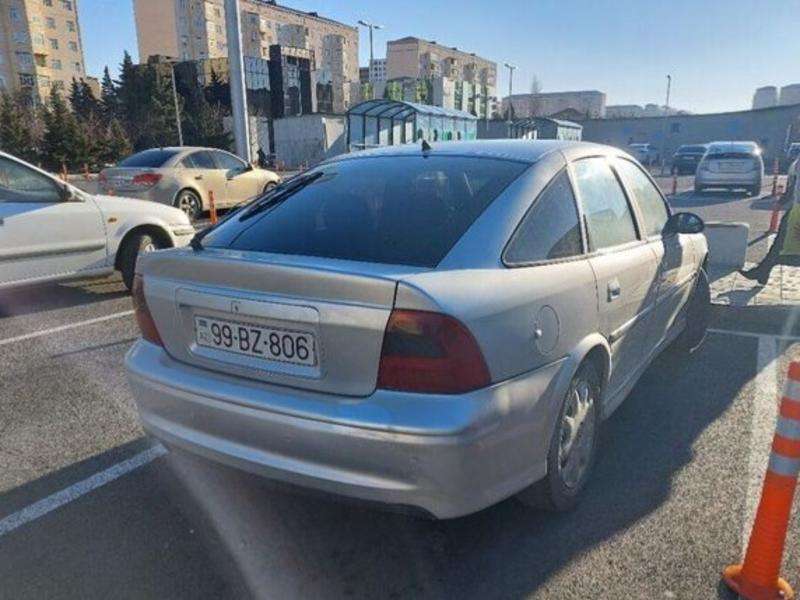 Opel Vectra, 1999 il, 1.8 L, 360 000 km