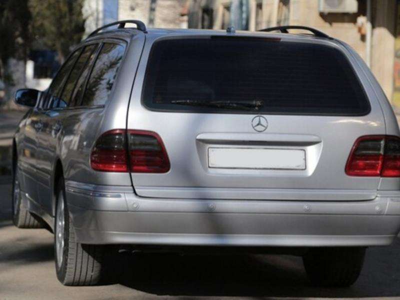 Mercedes E 320, 2001 il, 3.2 L, 350 000 km